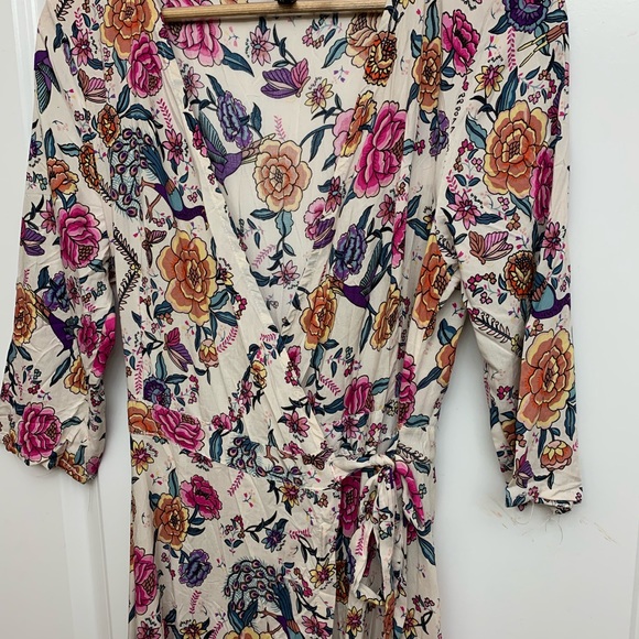 Boutique Floral Long Wrap Dress - Picture 4 of 5